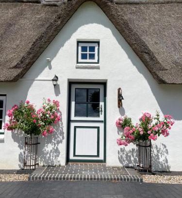 Augustenkoog Casa | Reetdachhaus, Sauna, E-Bikes, 6 Personen