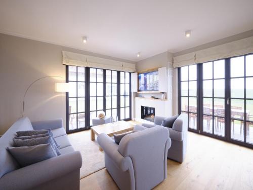 Dranske Casa | Reetland am Meer - LuxusPlus Reetdachvilla mit 4 Schlafzimmern und Kamin G09