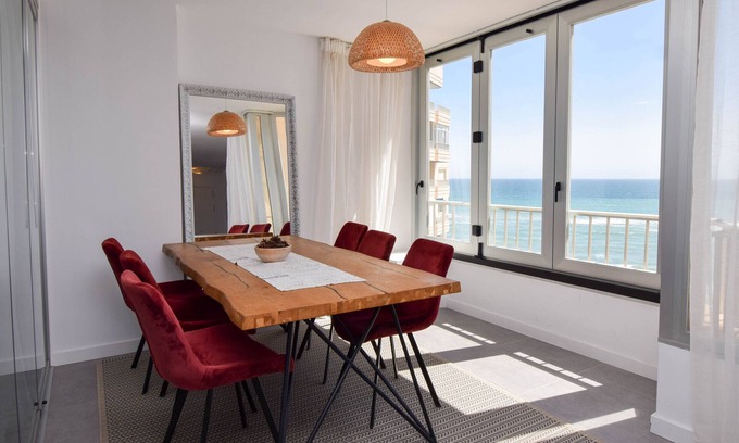 Torreblanca Apartamento | Ref: 307 Moderno apartamento en primera línea de playa en Torreblanca con impresionantes vistas al mar