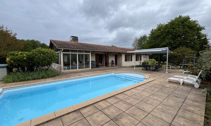 Grayan-Et-L'Hopital Casa | Ref 707 - Pleasant villa with swimming pool in a quiet area