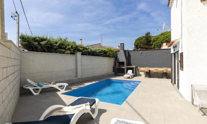 L'Escala Casa | Ref. PALAU 1: Casa con piscina privada, AC y Wifi en Riells.