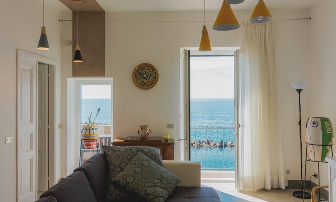 Pioppi Apartamento | Refined accommodation with a shabby chic interior and fantastic view