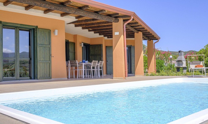 Domus de Maria Villa | Refinada villa independiente para los amantes del diseño en la hermosa bahía de Chia
