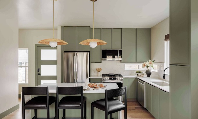 East MLK Casa | Refined Luxury Austin Escape | Hot Tub