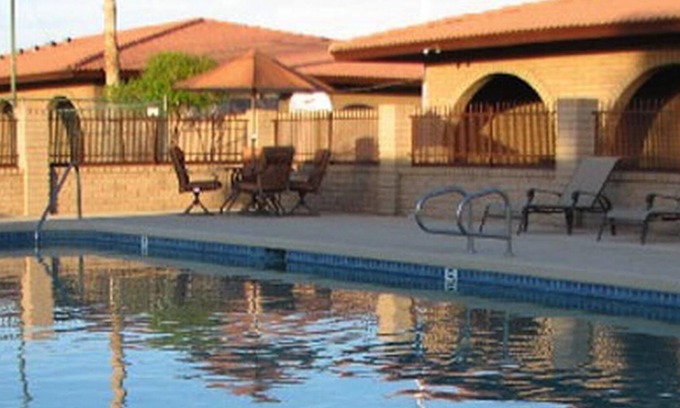 Buckeye Casa | Refreshing Buckeye Resort!