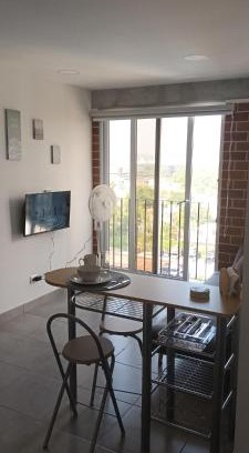 Zona 10 Apartamento | Refuge zone 10 3 bedrooms 2 bathrooms parking laundry
