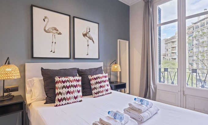 Sant Antoni Apartamento | Refurbished apartments in Eixample! Walking distance to the center!