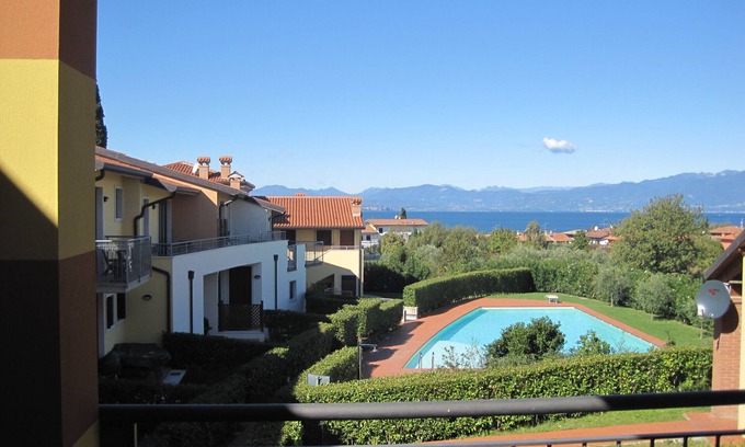 Lazise Apartamento | Regarda - piso Miralago 2 con piscina, vista al lago, apto para mascotas.