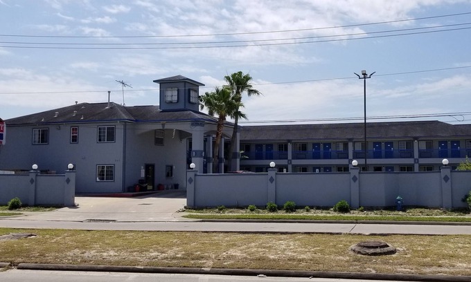 North Houston Hotel | Regency Inn