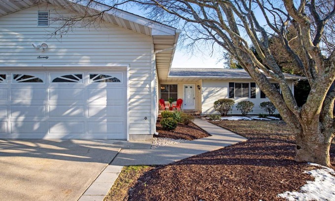 Rehoboth Beach Casa | Rehoboth Beach - 70 BRYAN DR