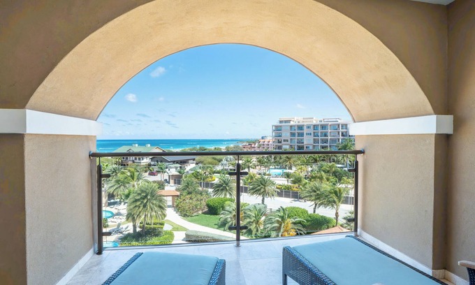 Oranjestad-West Condominio | Caribbean Climate changes your Health and Mood