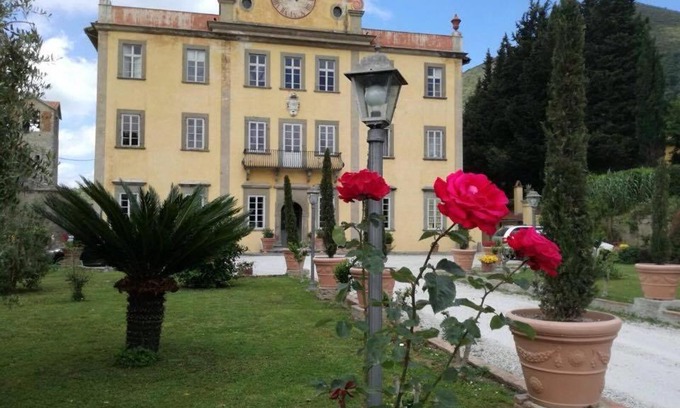 Pugnano Cama Y Desayuno | Relais Villa Poschi
