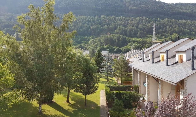 Villanua Chalet De Esquí | Relax y aventura en plena naturaleza