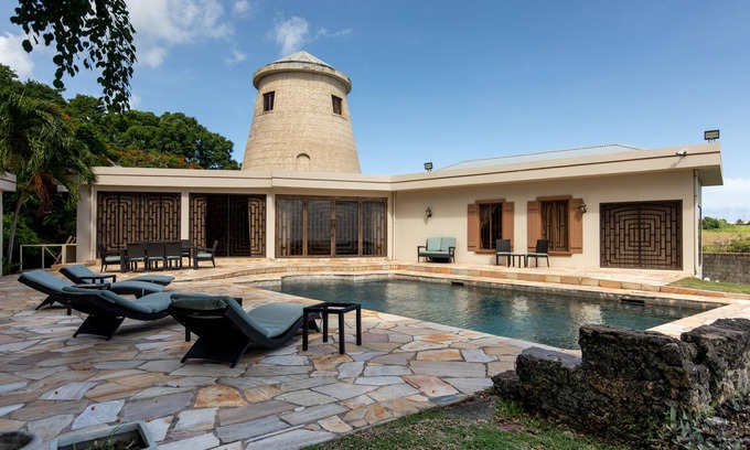 Buccoo Villa | Descuentos disponibles! ¡OBTENGA 30% DE DESCUENTO para el primer alquiler reservado en CUALQUIER mes!