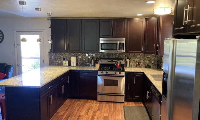 Forest Meadows Casa | Relax and enjoy the canyon views. Minutes from downtown Murphy’s.
