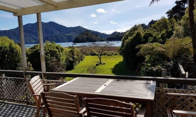 Ngakuta Bay Casa | Relájate y disfruta - Waterfront Bach at Ngakuta Bay