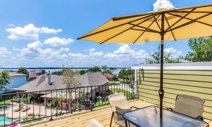 Seven Coves Casa | Relax and unwind on the deck with water view of Lake Conroe