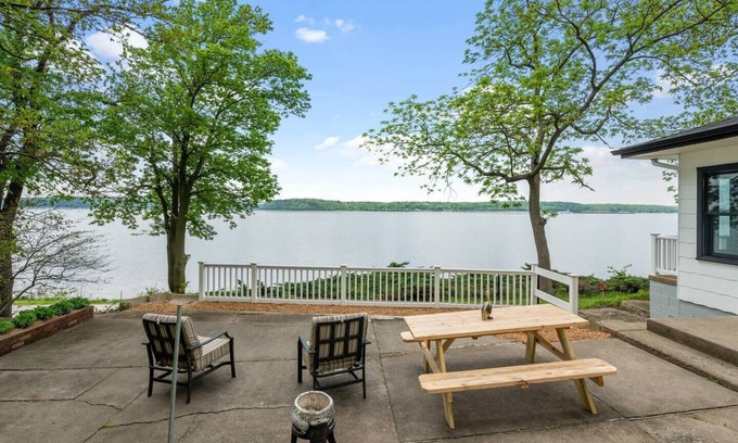 Nauvoo Casa | Relax at Eagle's Nest on the Mississippi River!