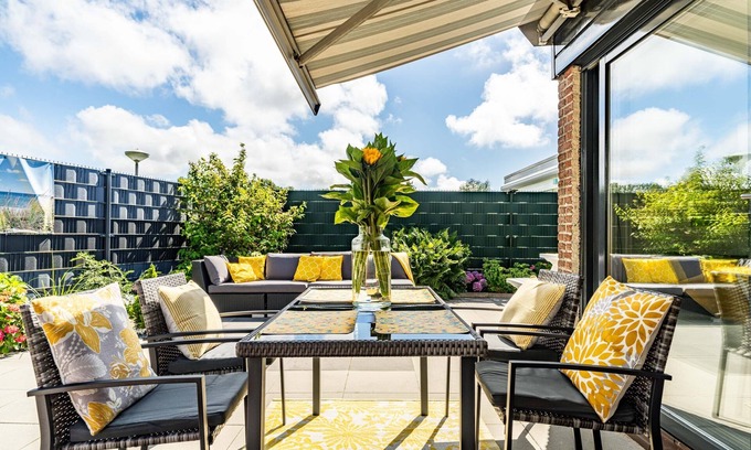 Municipality of Noordwijk Casa | Relax at this peaceful place🌷 A dog owners favorite. Tulip season deals!