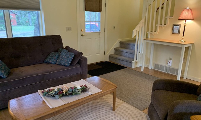 Mayfield Casa | Relax by the river in style & comfort just minutes from Traverse City, MI