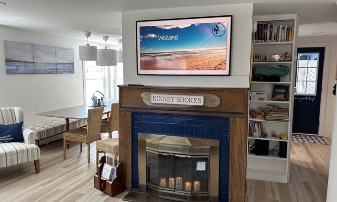Southern Coast Cabaña | Relax by the sea! Four bedroom Saco cottage near Kinney Shores beach