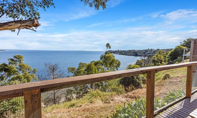 Metung Casa | Lakescapes-Cottage - Metung, VIC
