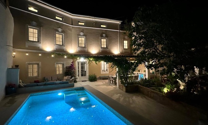 Novi Vinodolski Casa | Relax & Explore at Cotton House: Traditional Stone House with Pool & Garden