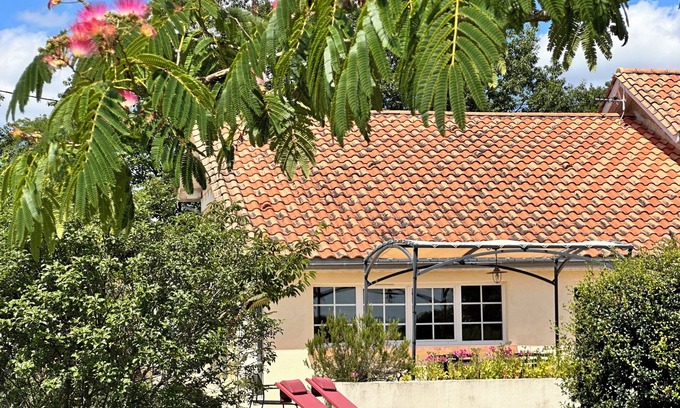 Saint-Caprais-de-Bordeaux Otro | Venga a relajarse en un viñedo familiar de Burdeos en esta encantadora casa de vacaciones brillante