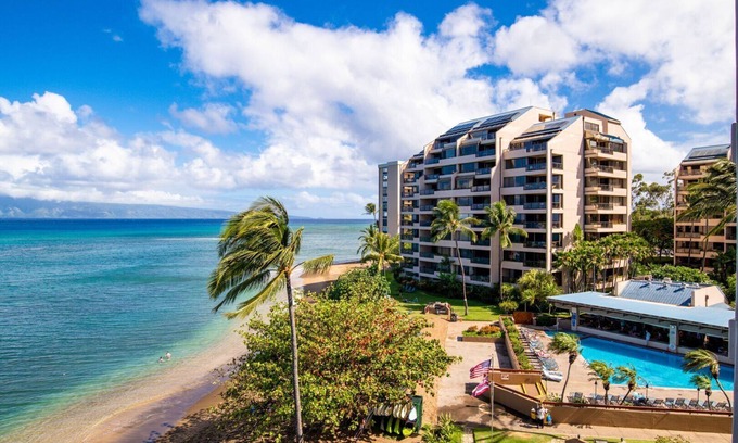Kahana Condominio | Luxury Oceanfront Living at the Sands of Kahana, 4 bedrooms, Sleeps 12 in total.