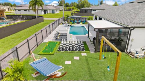 Burnt Store Casa | Relax & Play in Cape Coral Pool BBQ Family Fun