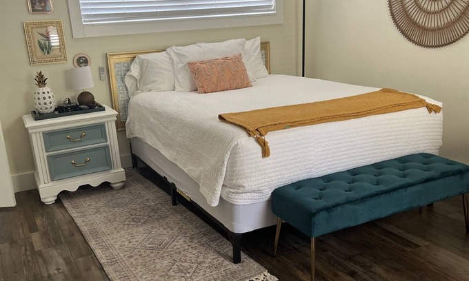 Safety Harbor Hotel | Studio w/ Queen Bed | Cozy, Safe & Central