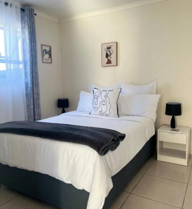 Trawal Casa | Relaxa Sleep & Go - Self Catering Accommodation