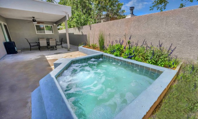 Rancho Oakey Apartamento | Modern Gem near Down Town