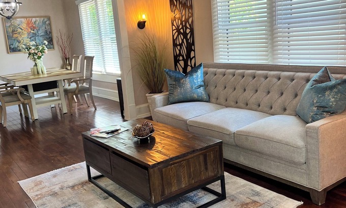 Sanford Cabaña | Relaxing 2-bedroom cottage in beautiful Sanford