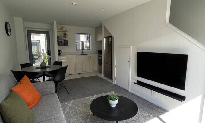 Upper Riccarton Casa | Relaxing 2BR House in Mohua Lane