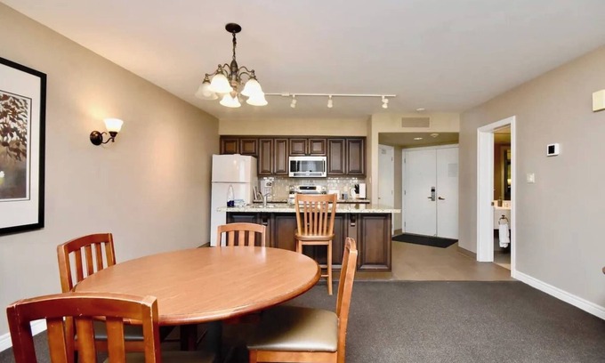 Oro-Medonte Condominio | Relaxing 2BR Retreat at Carriage Hills