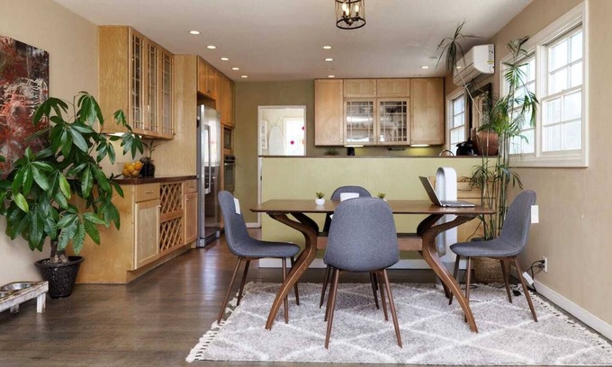 Oakland Casa | Relaxing 3 bedroom with Hot tub and a view