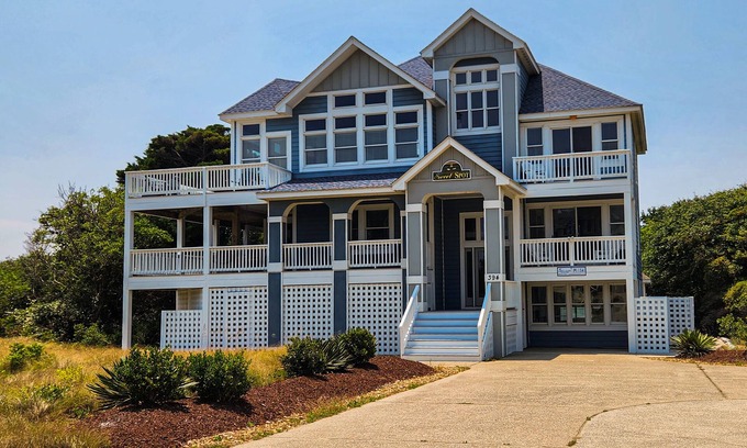 Pine Island Casa | Relaxing 6BR Dog Friendly | Private Pool | Hot Tub