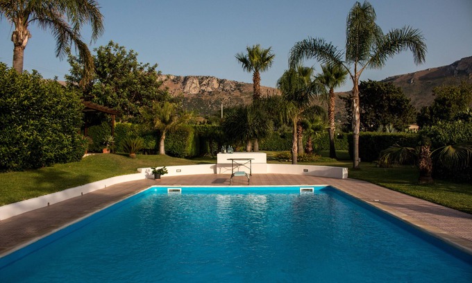 Cinisi Villa | Relájate en Villa Maria