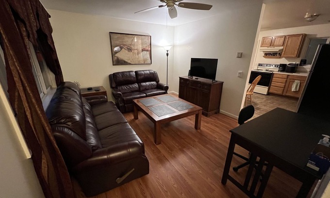 Skandia Casa | Relaxing Escape in the Woods - 15 minutes from Marquette!