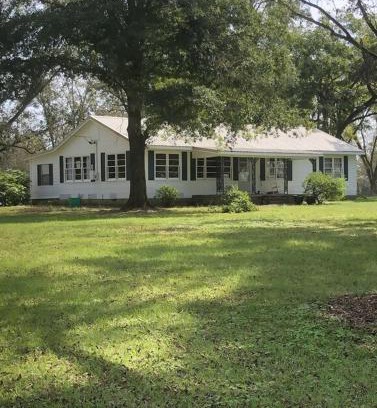 Scooba Casa | Relaxing Farm and Cattle Experience close to Casino with Golf Dinning Restaurants