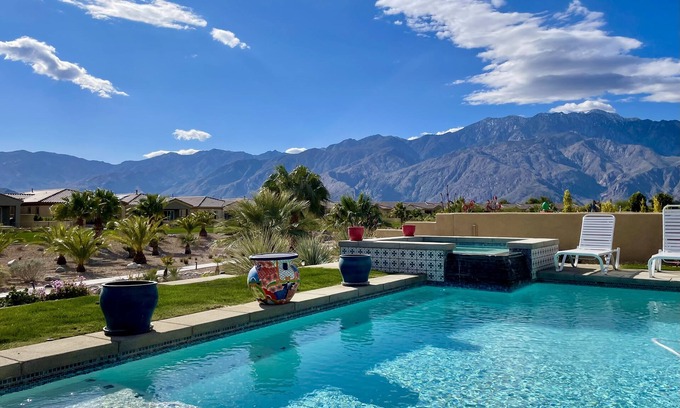 Palm Springs Casa | Relaxing Getaway with Gorgeous Mountain Views