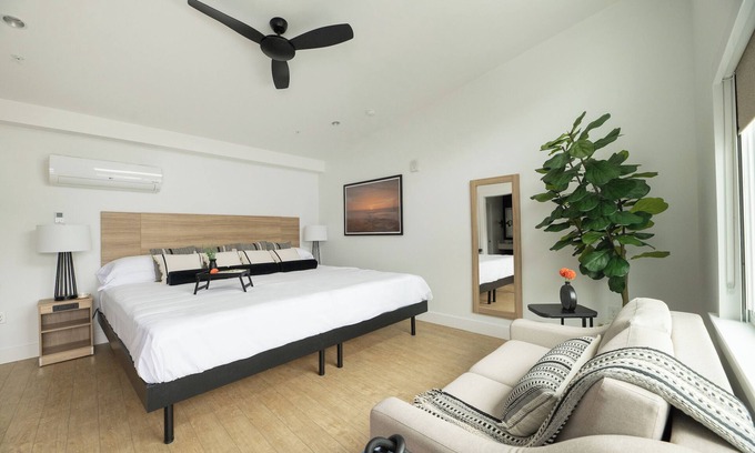 Rehoboth Beach Hotel | Relaxing Getaway near Rehoboth Beach with Free Weekend Breakfast & Parking