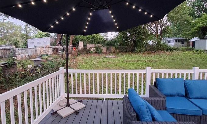 Church Street Casa | Updated Riverdale Gem Outdoor Firepit, Back Deck, Play room, Close to Airport