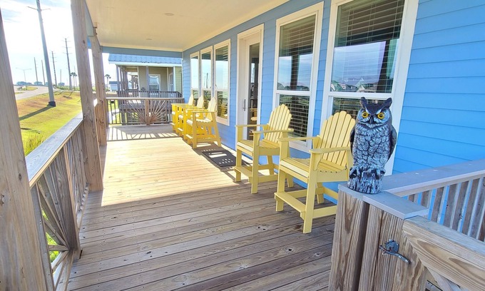 Pointe San Luis Casa | Relaxing getaway with beautiful views. Close and easy access to beach/pool.