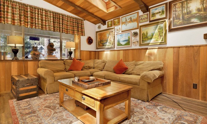 Summit Estates Cabina | * RETIRO AMUEBLADO DE BEAR MTN ~ Jacuzzi privado ~ Mascotas ~