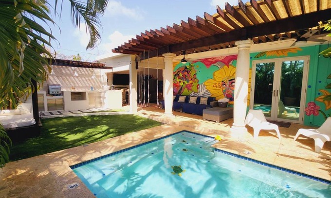 Puerto Nuevo Casa | Relaxing Oasis with Pool heater and Cabana