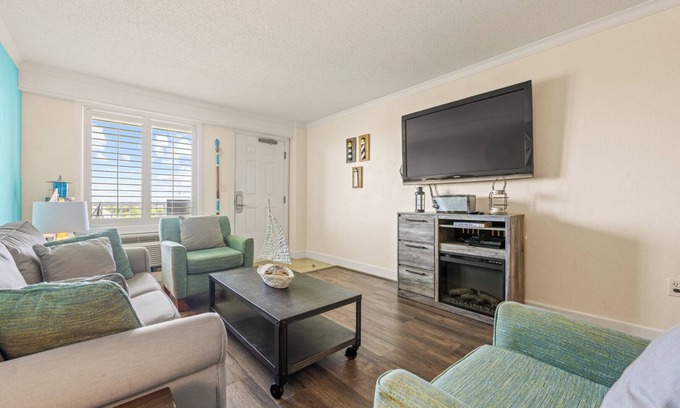 Hatteras Apartamento | Relaxing Ocean Wynnes at Villas of Hatteras Landing - 1 Bedroom Near-Beach Condos with Pool Access!