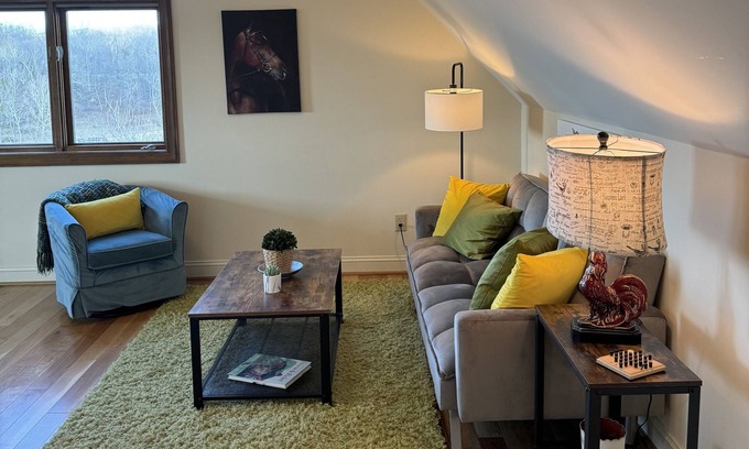 Rockbridge Baths Apartamento | Relaxing retreat in absolutely gorgeous apartment in country estate