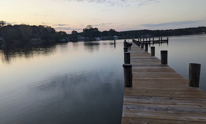 Cambridge Casa | Relaxing, spacious 5BR house on the Hudson Creek in charming Cambridge